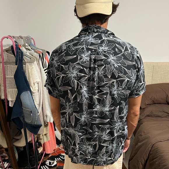 HAWAII button up shirt - Picture 9 of 14